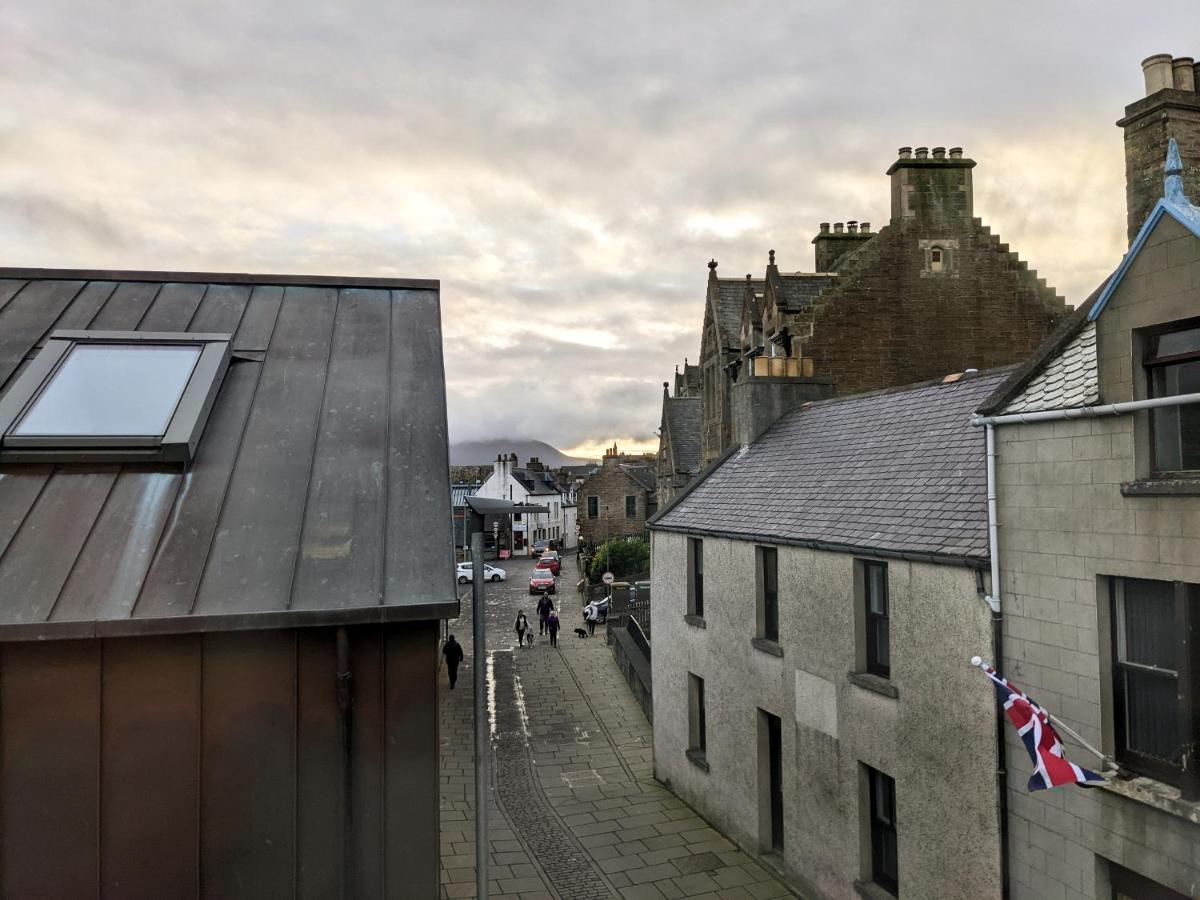 Ferry Inn Stromness Exterior photo