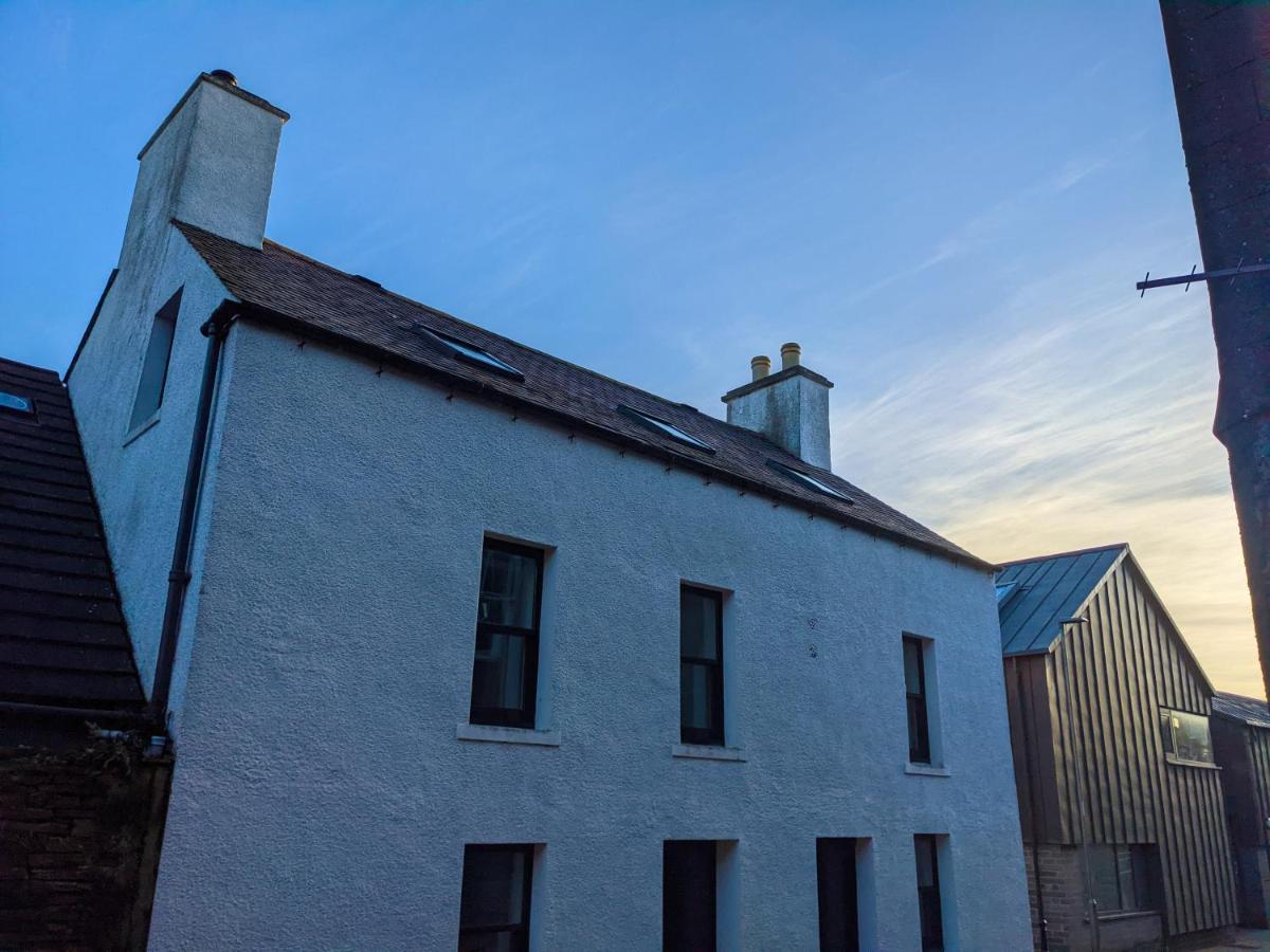 Ferry Inn Stromness Exterior photo