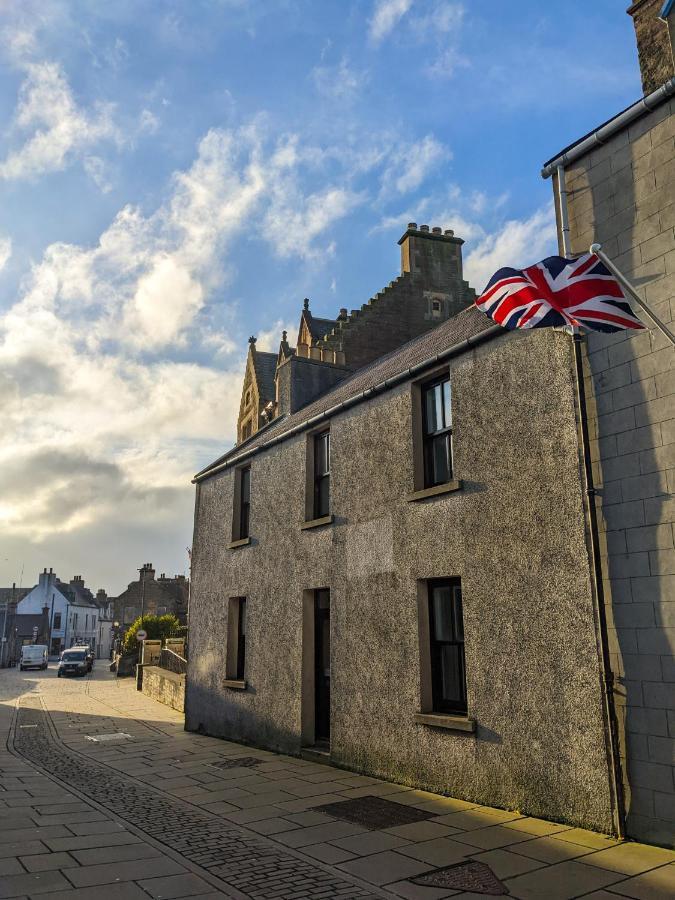 Ferry Inn Stromness Exterior photo